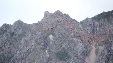 Découvrez le Mont Thawr, refuge du Prophète Muhammad (paix et bénédictions d'Allah soient sur lui). Conseils de visite.